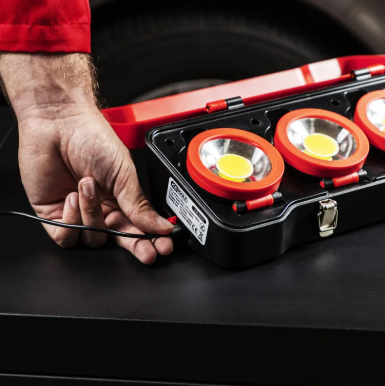 Coffret de 3 projecteurs LEDs 3 W KS TOOLS 150.4314