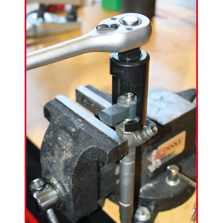Douille 30 mm 1/2" pour injecteur KS TOOLS 152.1198