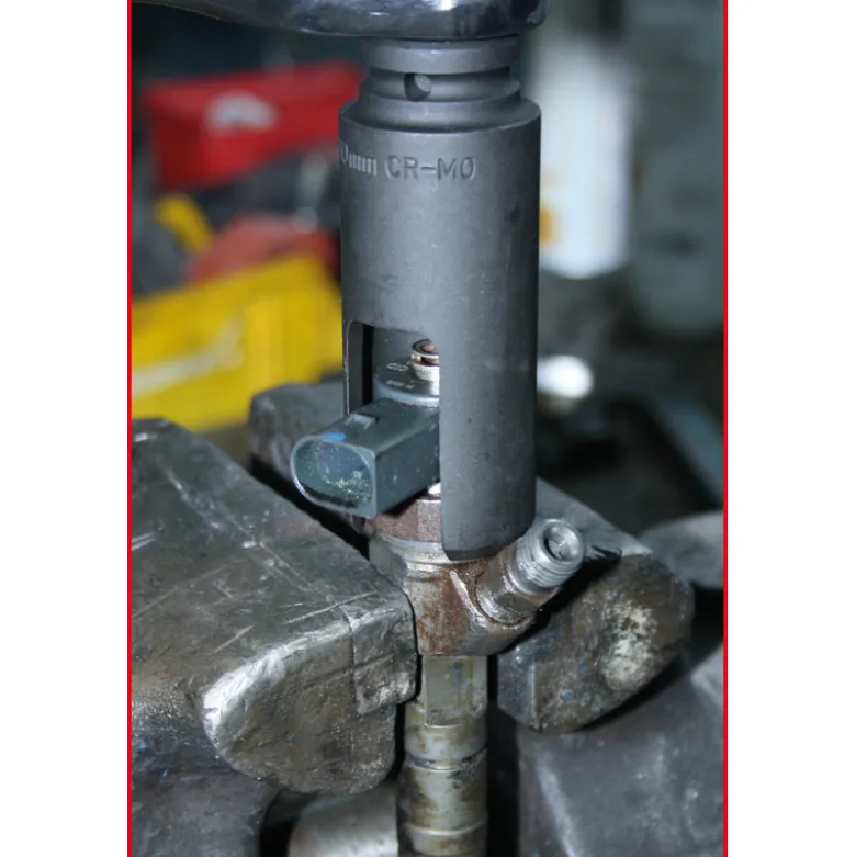 Douille pour injecteur diesel 1/2", SW25 mm KS TOOLS 150.2391