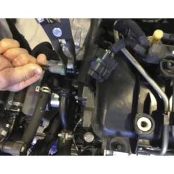 Pince deconnexion durites carburant diesel CLAS OM 9331