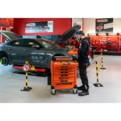 Servante Ultimate 7 tiroirs orange équipée de 45 outils isolés KS Tools - 819.7045